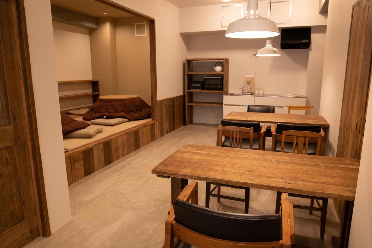 Guesthouse Akicafe Inn Hiroshima Buitenkant foto